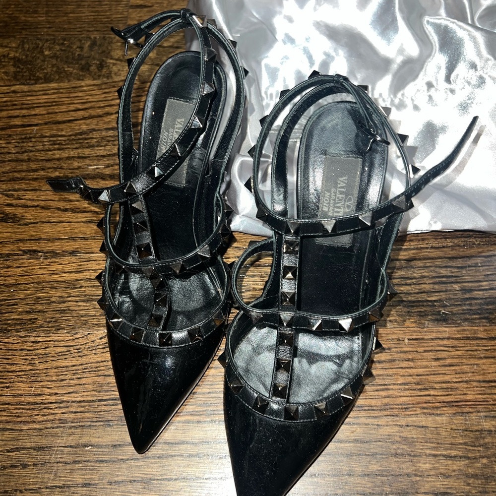 Valentino rockstud pumps